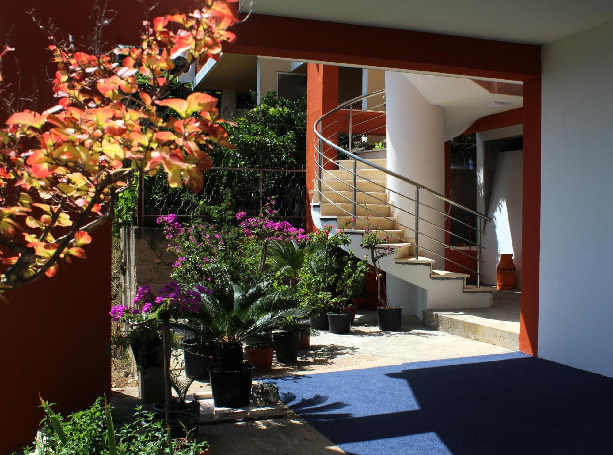 Apartments Olga Ulcinj Exterior photo